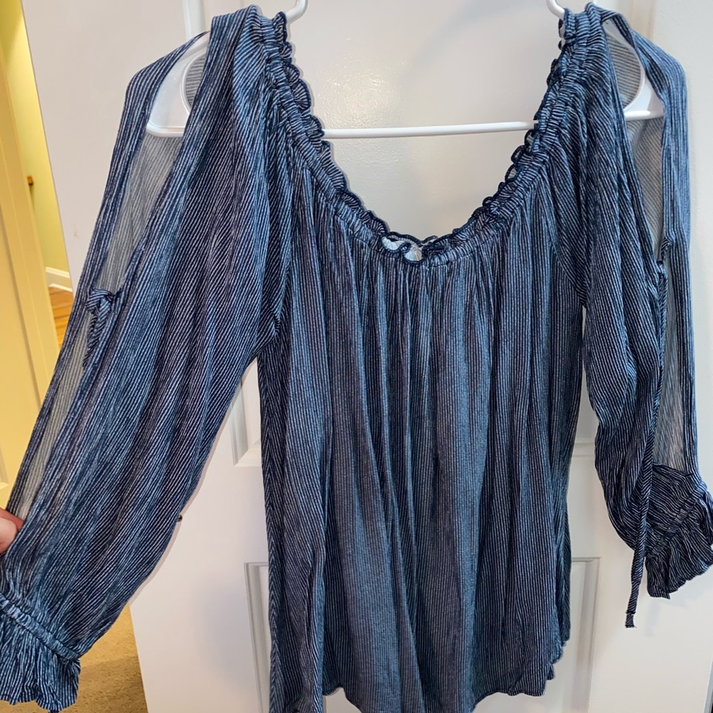 American Eagle Off the Shoulder Blouse